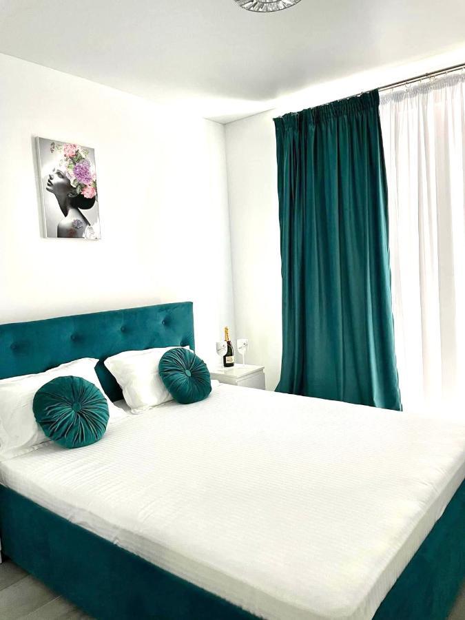 Dominic 2 Beds 1 Sofa Parking Pool Apartament By Alezzi Nord10 Διαμέρισμα Năvodari Εξωτερικό φωτογραφία